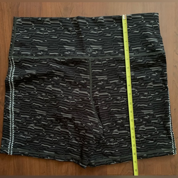 AERIE Women’s Biker Shorts Black Size XXLarge - Picture 4 of 5